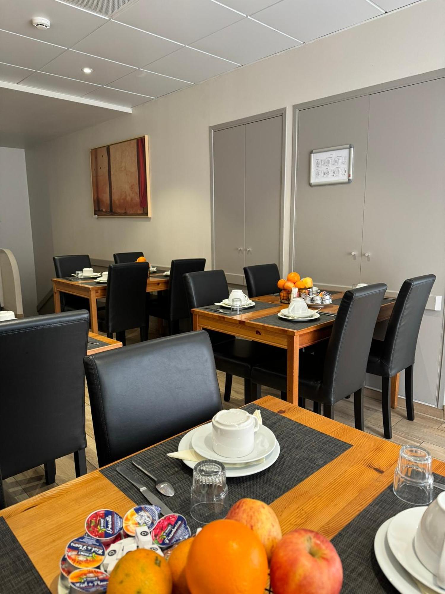 De L'etoile Hotell